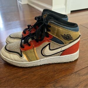 Air Jordan 1 Mod SE - Size Y - Multicolor Sneakers